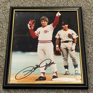 Pete Rose Signed Cincinnati Reds Photo (Framed Autograph, RIP 2024)